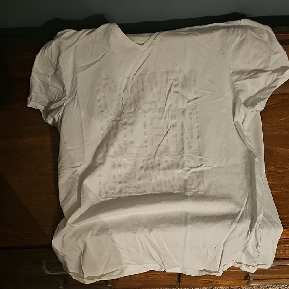 New Without Tags Calvin Klein Men's Classic White Tee V Neck
